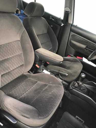 Volkswagen Golf 1.6 Comfortline 2005