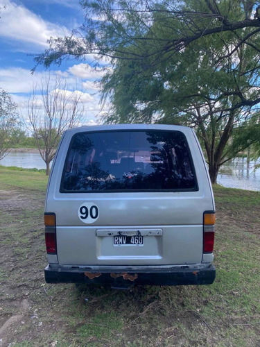 Imagen 8 de 16 de Toyota Hiace 1987 2.4 Hiace 15 Pas