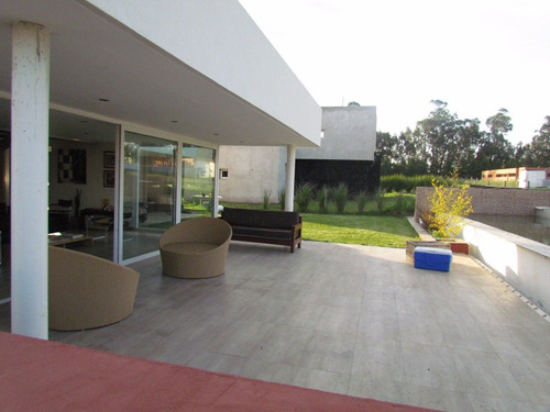 Espectacular Propiedad En Barrio Privado En Alquiler Temporada 2020