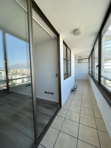 En Venta Amplio Y Hermoso Dpto. De 74 Mt2 Comuna De Ñuñoa