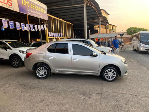 Renault Logan Expr 10
