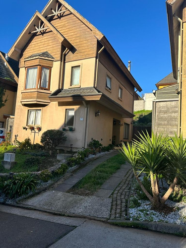 Venta De Hermosa Casa, Lomas De San Andres, Concepción 