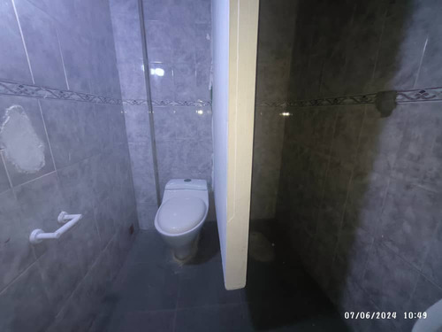 Local En Alquiler En Charallave 24-27922
