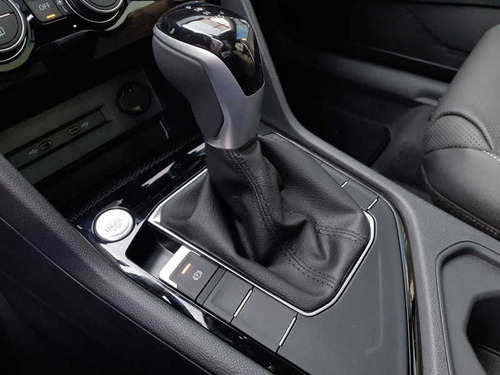 Imagem 12 de 15 de Volkswagen Taos Highline 250 Tsi