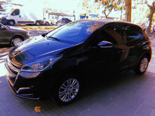 Imagen 5 de 13 de Peugeot 208 Allure 1.5 Touchscreen 5p. 2016 Full Linea Nueva