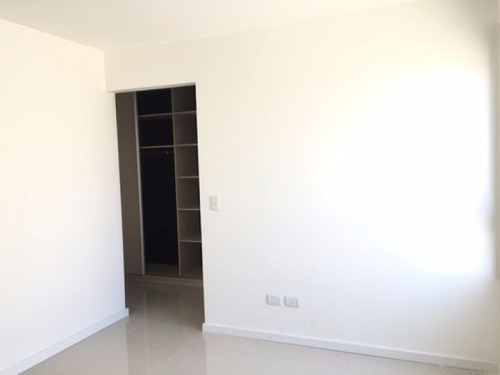 Venta De Apartamento 3 Dormitorios Con Garaje En Gala Parque