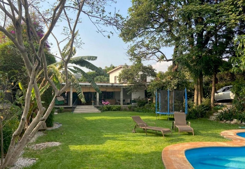 Casa Residencia En Venta En Rancho Cortes, Cuernavaca, Morelos.