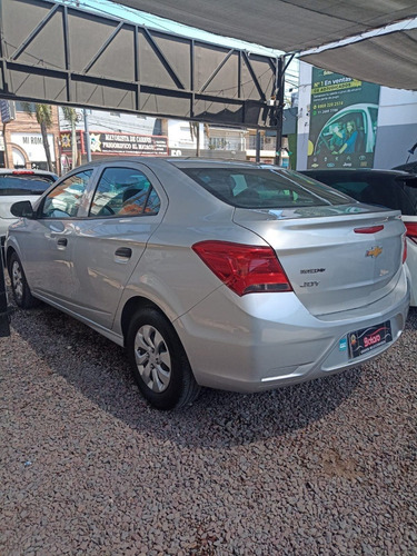 Imagen 6 de 15 de Chevrolet Onix Joy