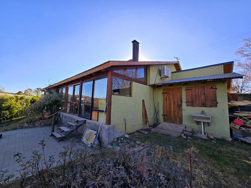 Venta: Casa - 2 Dormitorios 2 Baños - Patio Pileta - Ideal Fin De Semana - Villa Carlos Paz