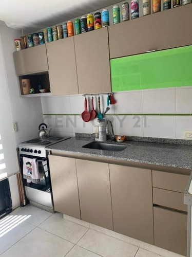 Semipiso Divisible Con Balcón Terraza Y Parrilla Propia