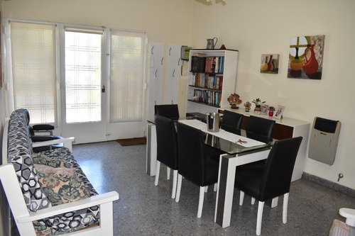 Imagen 8 de 29 de Casa En Venta - 2 Dormitorios 1 Baño - 209mts2 - Villa Santos Tesei