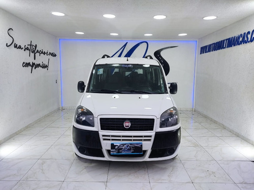 Imagem 2 de 13 de Fiat Doblo Essence