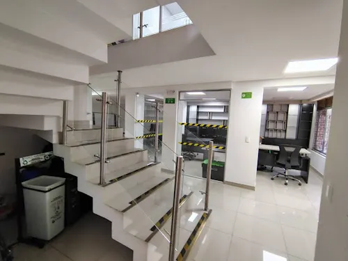Casas En Arriendo Laureles 743-7490