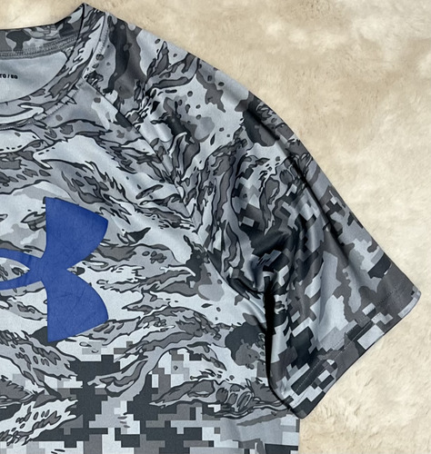 Playera Deportiva Niño Xl 14/16 Under Armour Camuflaje (Usado)