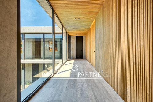 Hacienda,casa Moderna Con Excelentes Terminaciones...