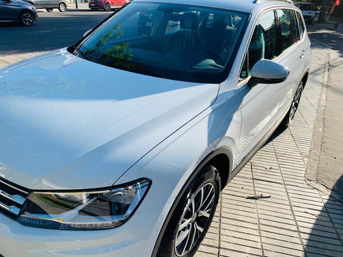 Imagen 2 de 11 de Volkswagen Tiguan Allspace 2020 1.4 Tsi Trendline 150cv Dsg