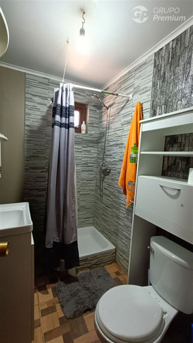 Casa En Venta De 4 Dorm. En Pucón