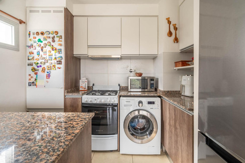 Venta Departamento De 2 Ambientes En Flores