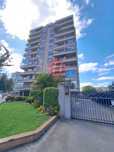 Departamento En Venta De 3 Dorm. En Temuco - Av. Alemania