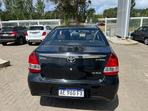 Imagen 5 de 14 de Toyota Etios 4p 1,5 Xls 6mt 2021 Dc