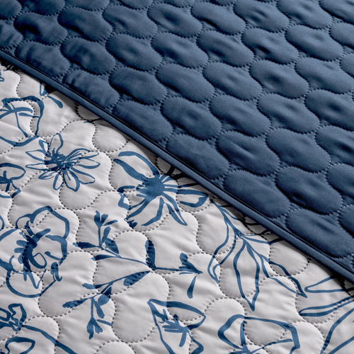 Edredon Ultra Ligero Novo Botanic Matrimonial 2 Vistas Azul Y Blanco Diseño De Hojas Vianney