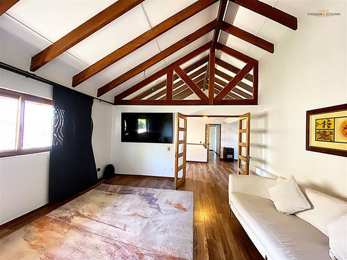 Casa En Arriendo De 5 Dorm. Jardín Oriente, En Los Trapenses