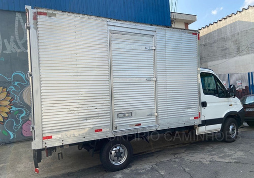 Imagem 2 de 23 de Iveco Daily 35s14 Ano 2014 Baú