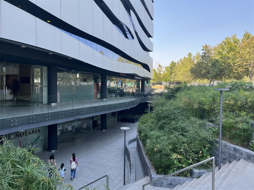 Local Comercial En Arriendo En Vitacura