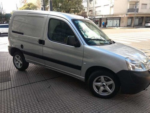 Imagen 1 de 12 de Citroën Berlingo 2018 1.6 Hdi 92 Bussines 2018