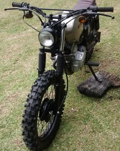 Cafe Racer Scrambler Tracker Suzuki Yamaha Honda Bobber 125c
