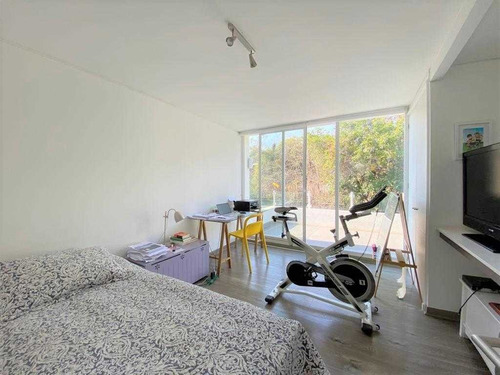 Preciosa Casa Ubicada En María Monvel, La Reina Alta