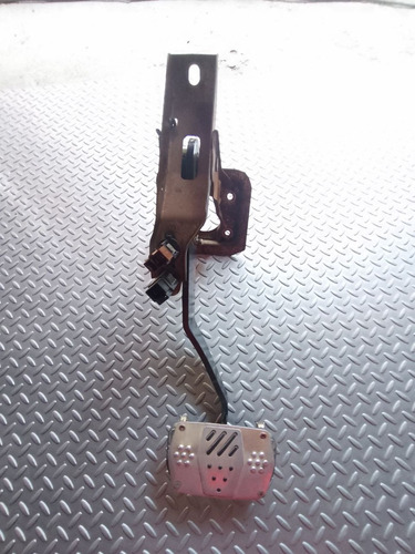 Moldura Pedal De Freno Nissan Altima 2005 2.5