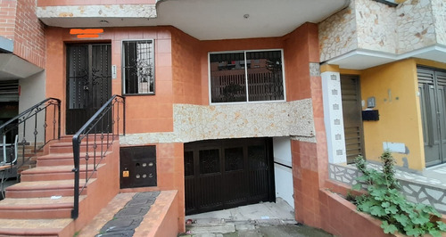 Casa En Venta, Sabaneta Barrio Entreamigos