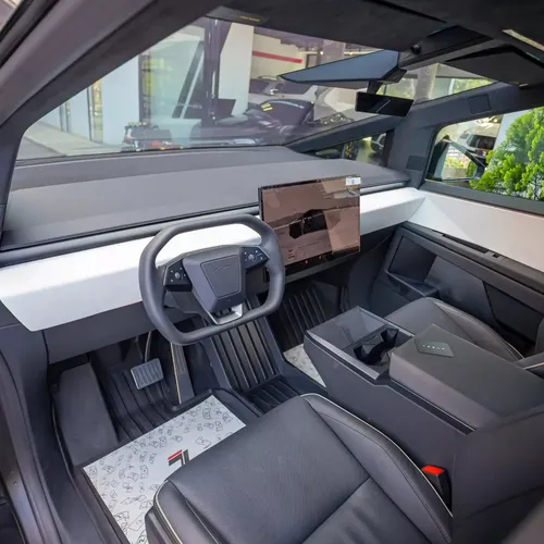 Tesla Cybertruck Foundation Series 2025