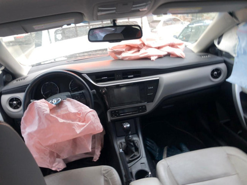 Toyota Corolla Xei Pack 2017 Chocado Poco
