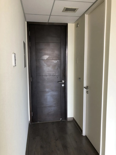 Venta Oficina Oriente 1 Privado 1 Baño Aire Acondicionado