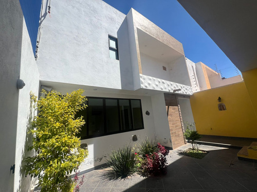 Casa Nueva Con Departamento En Venta Joya Patzcuaro