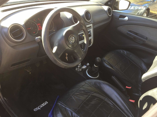 Volkswagen Voyage 1.6 Comfortline 101cv 2013