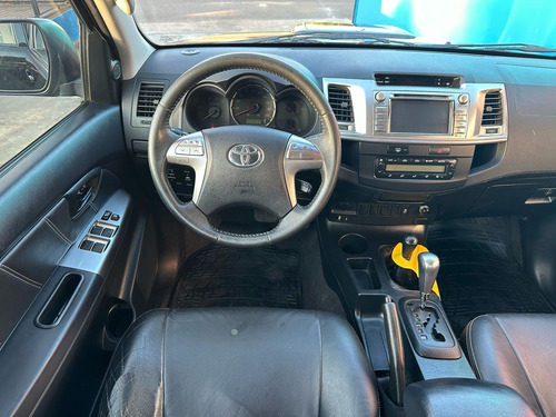 Toyota Hilux 3.0 SRV 4X4 CD 16V TURBO INTERCOOLER