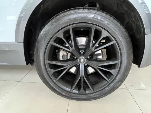 Audi Q8 MHEV QUATTRO PROGRESSIVE AT 4X4