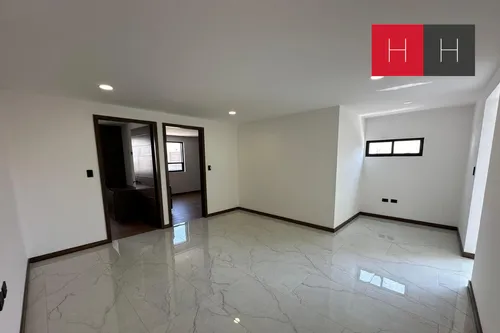 Casa En Venta En Lomas De Angelopolis