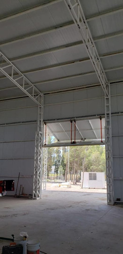 Imagen 18 de 30 de Alquilo Predio 4000 M2 Galpòn 700 M2 Ofi 150 M2 P Grua 5 T