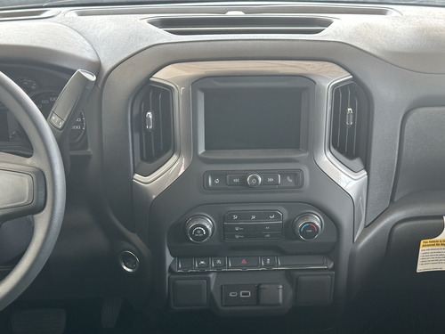 Chevrolet Silverado 5.3 V8 Custom Doble Cabina 4X4 At