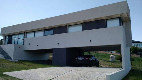 Tierra Alta -venta Casa 1 Dor. Dependencia