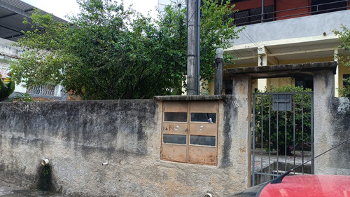 Vende-se Terreno Com 4 Imóveis