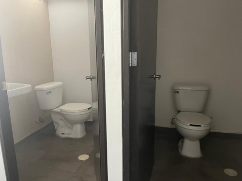 Renta De Oficinas En Polanco, Frente Antara