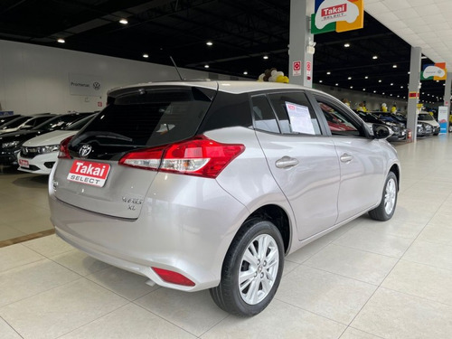 Imagem 6 de 10 de Yaris Xl 1.3 Flex 16v 5p Aut.