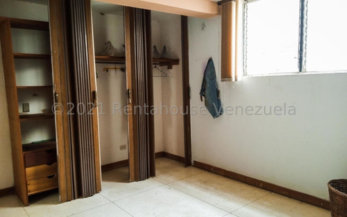 Imagen 18 de 30 de Casa En Venta Para Remodelar En Prados Del Este Mls #21-25308 Wilfredo Bazan