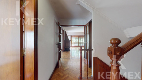 Casa De 3 Dormitorios En Venta En La Plata
