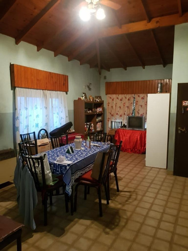 Oportunidad!! Casa Con Amplio Parque, Quincho Y Piscina, En San Miguel. Financiación!!!